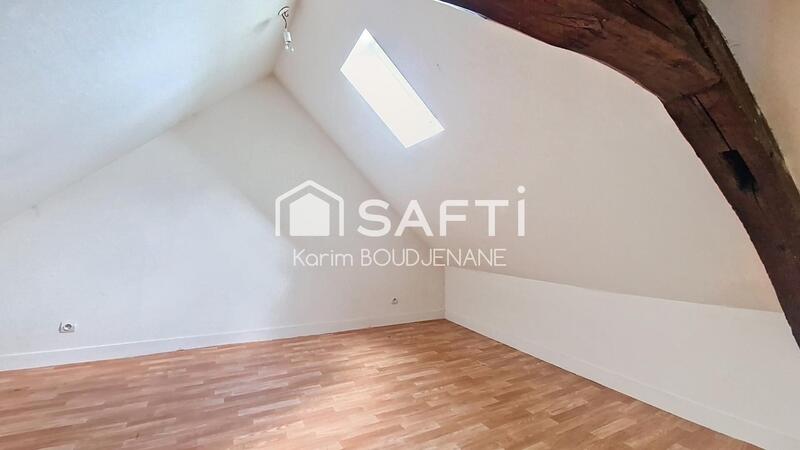 Maison de village - 200 m² - 10 pièces