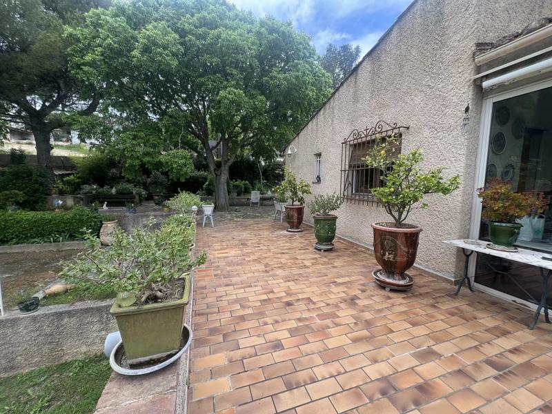 Maison - 288 m² - 7 pièces