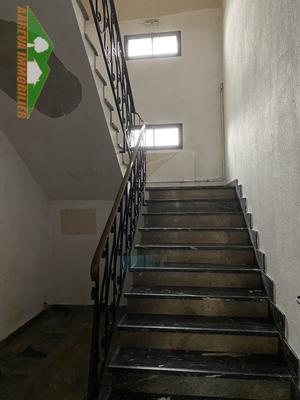 Local d'activités - 377 m² - 11 pièces