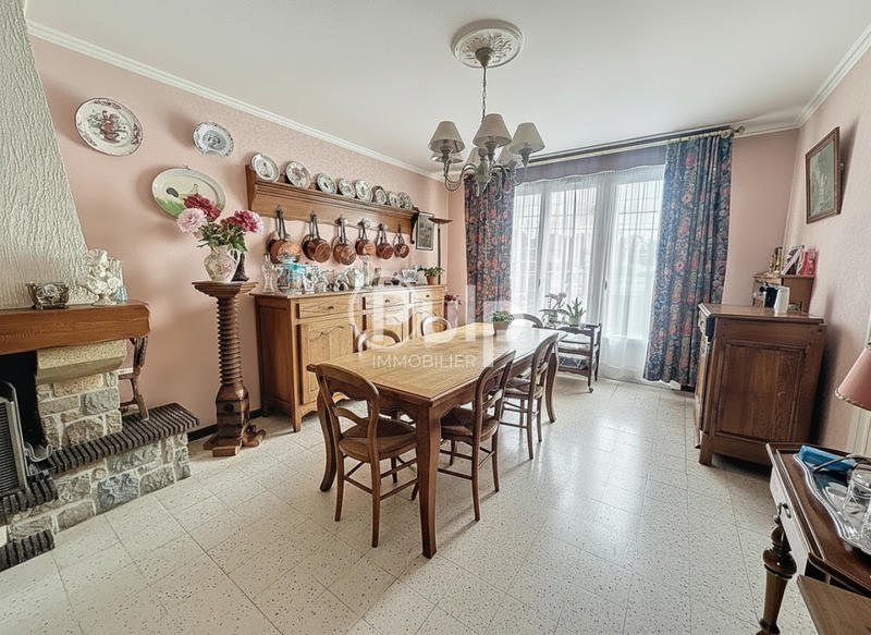 Maison - 100 m² - 5 pièces