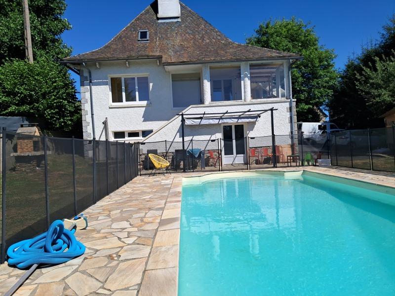 Maison - 158 m² - 7 pièces