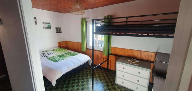 Maison - 280 m² - 9 pièces