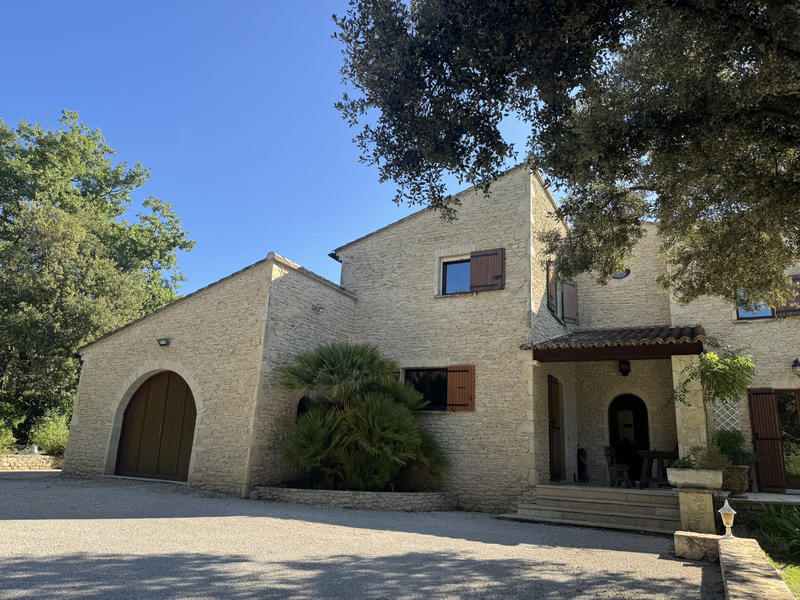 Maison - 190 m² - 7 pièces