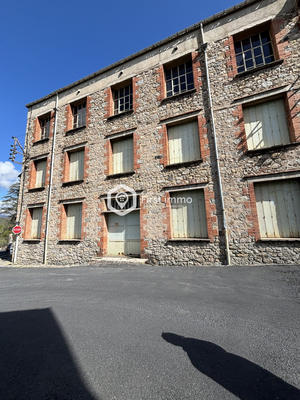 Maison ancienne - 700 m² - 4 pièces