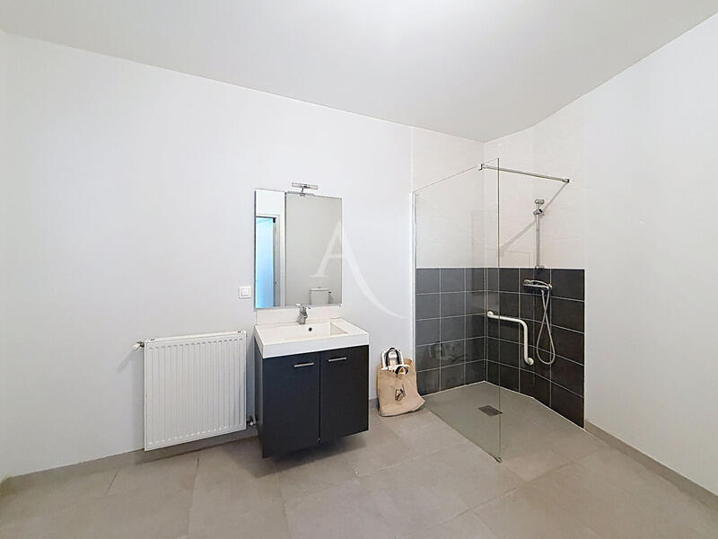 Appartement - 87 m² - 4 pièces