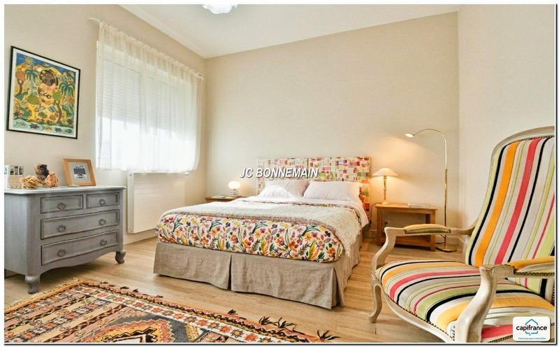 Maison - 210 m² - 7 pièces