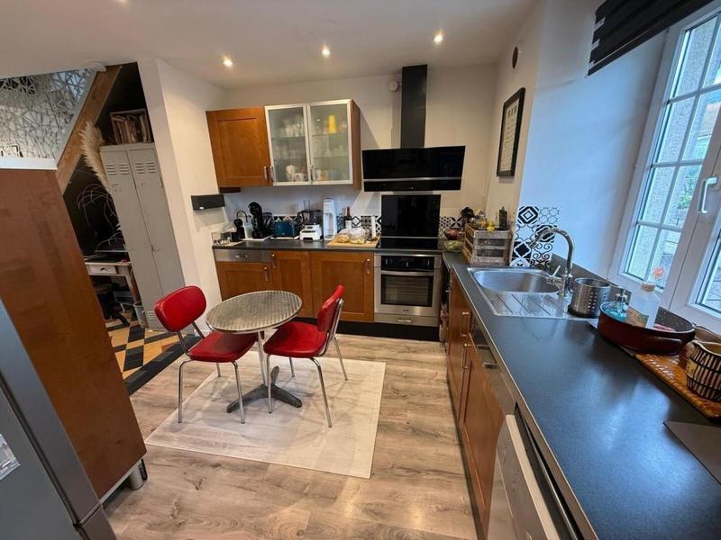 Maison - 190 m² - 7 pièces