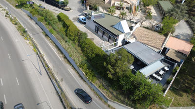 Local commercial - 253 m² - 3 pièces