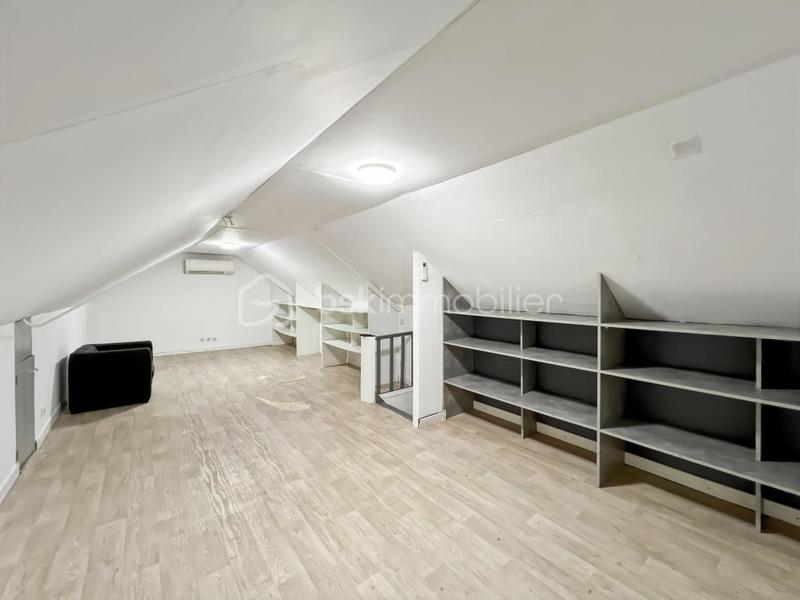 Maison traditionnelle - 106 m² - 6 pièces