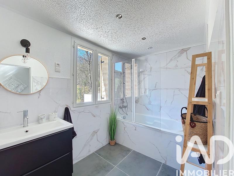 Maison - 65 m² - 3 pièces