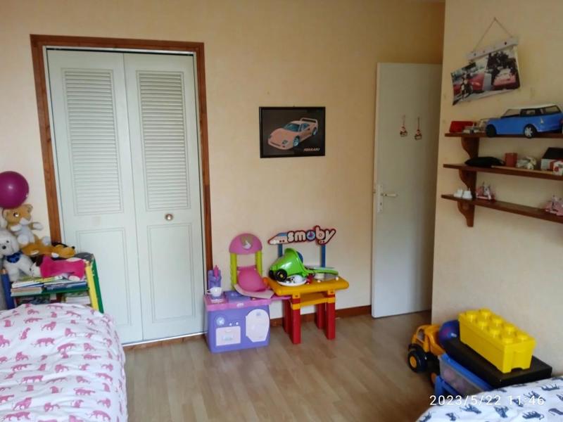 Maison - 200 m² - 8 pièces