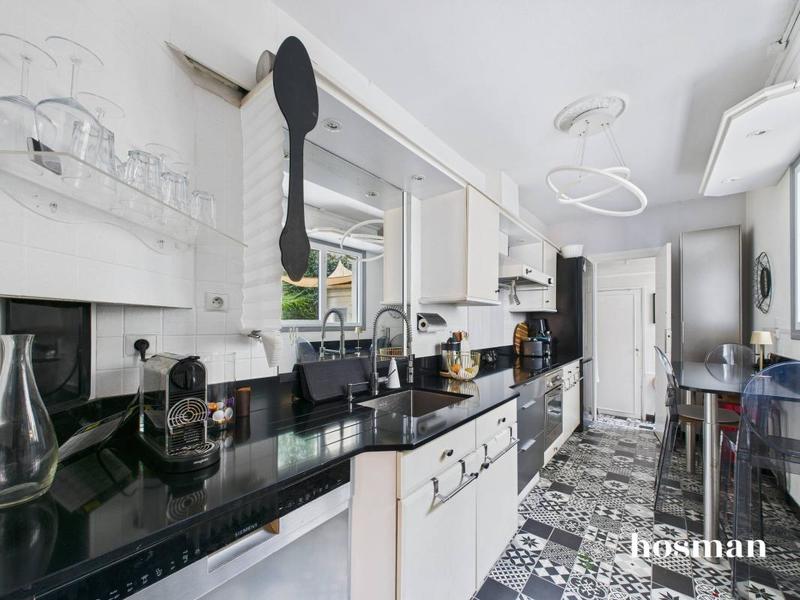 Maison - 140 m² - 5 pièces