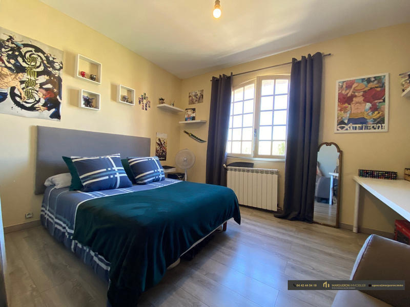 Villa - 180 m² - 4 pièces