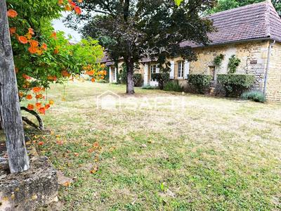 Maison - 196 m² - 9 pièces