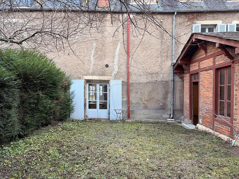 Propriété - 556 m² - 19 pièces