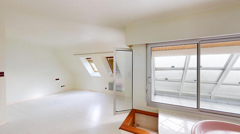 Maison - 180 m² - 6 pièces