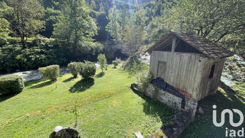 Maison - 547 m² - 8 pièces