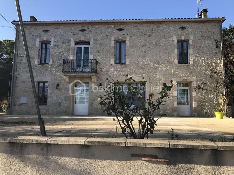 Demeure - 450 m² - 10 pièces