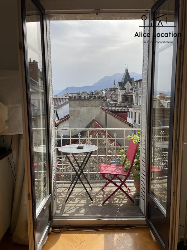 Appartement - 108 m² - 4 pièces