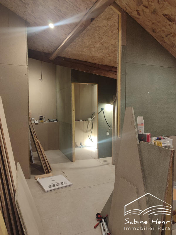 Maison - 211 m² - 5 pièces