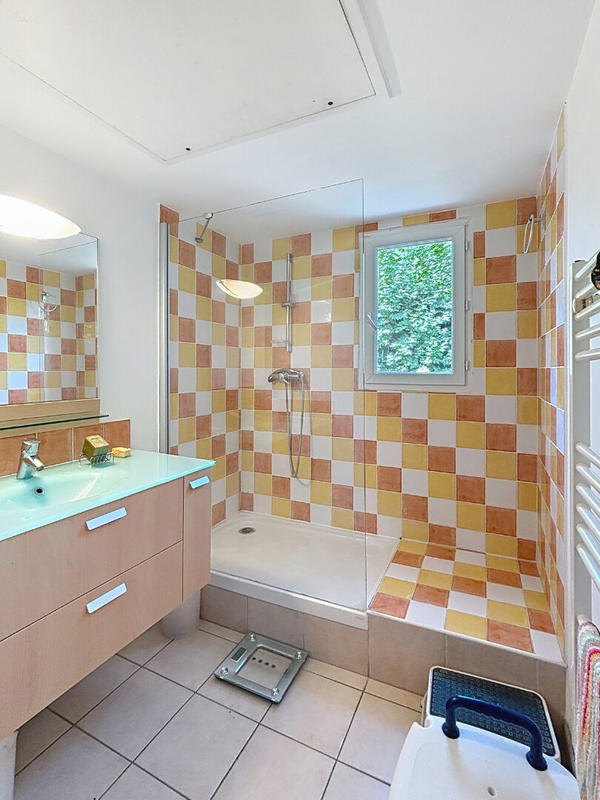 Appartement - 82 m² - 4 pièces