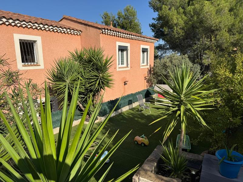 Villa - 176 m² - 6 pièces