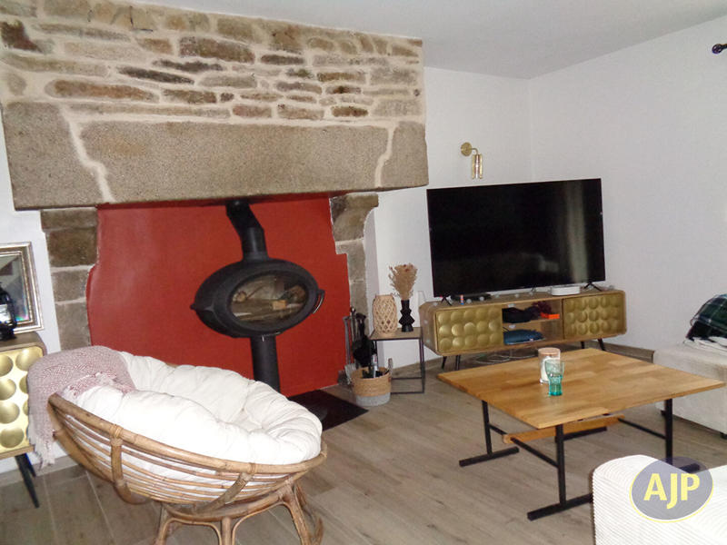 Maison - 107 m² - 6 pièces