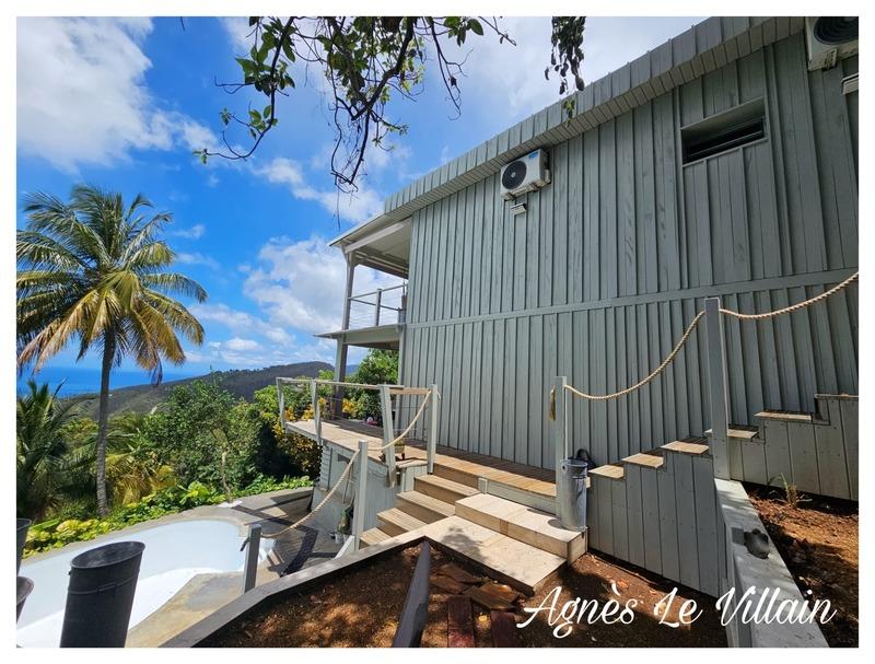 Maison - 180 m² - 7 pièces