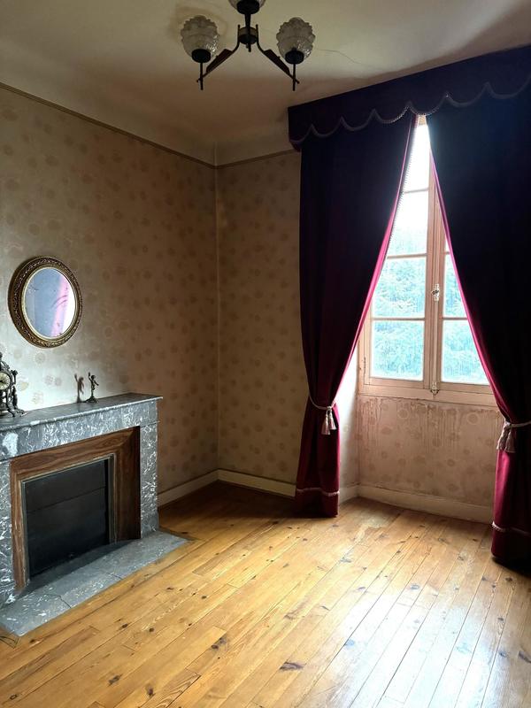 Maison de maîtres - 215 m² - 6 pièces