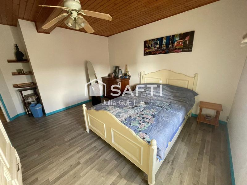 Maison - 270 m² - 10 pièces