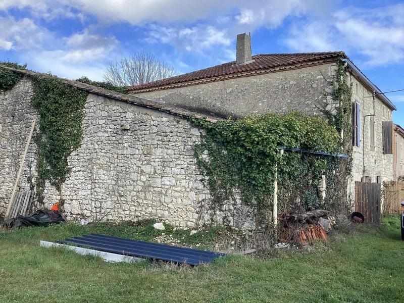Maison - 200 m² - 8 pièces