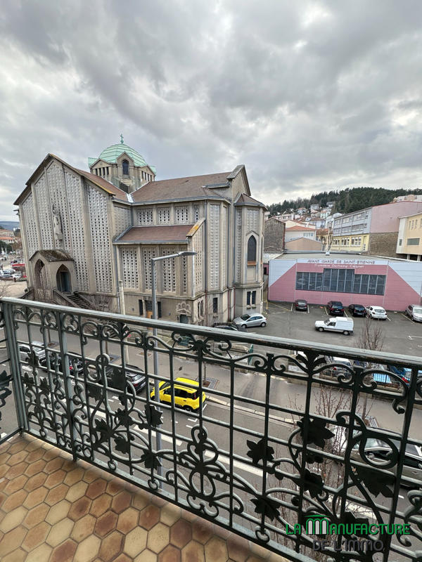 Appartement - 85 m² - 4 pièces