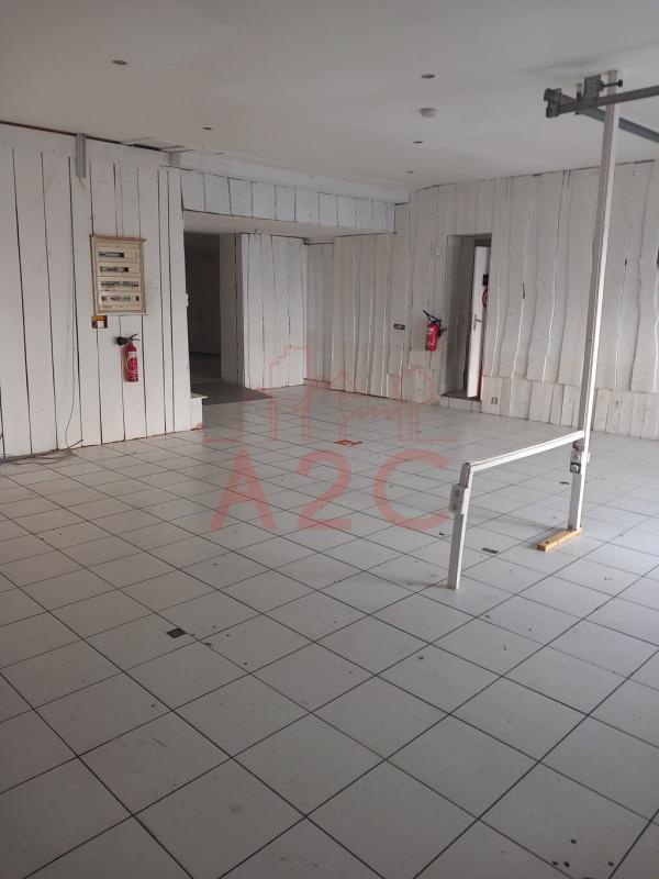 Local commercial - 160 m²