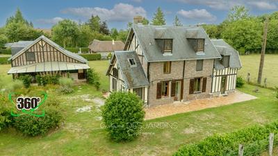 Maison - 190 m² - 10 pièces