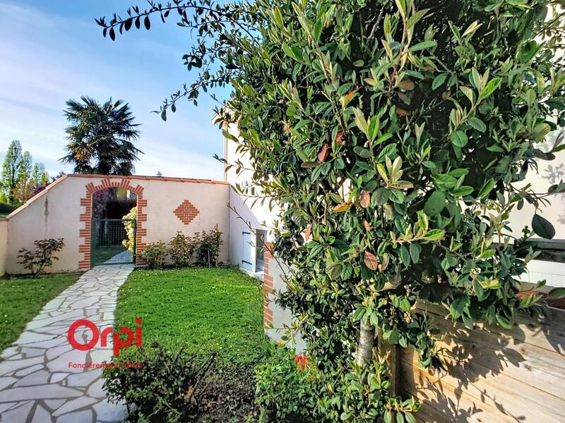 Maison - 104 m² - 5 pièces