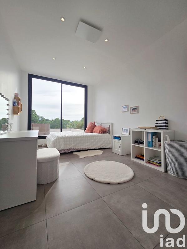 Maison de maîtres - 207 m² - 5 pièces