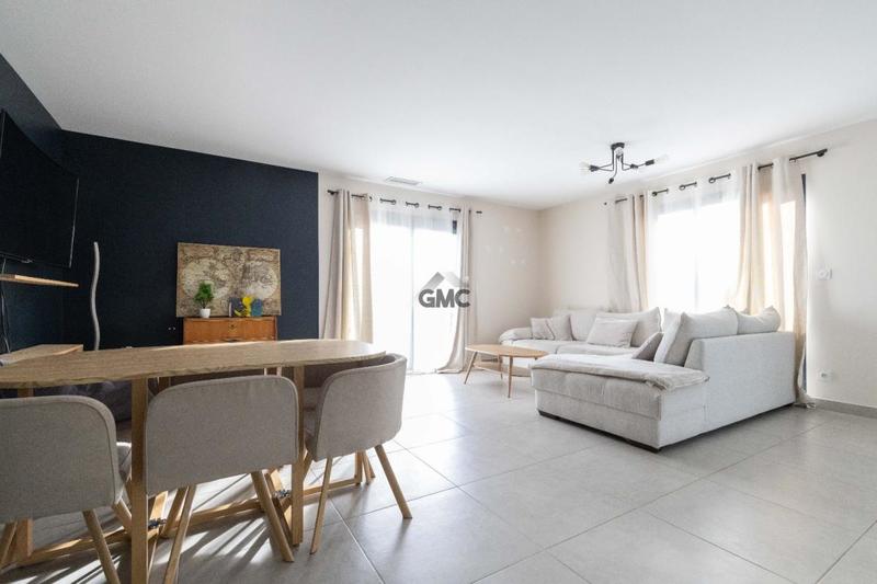 Villa - 100 m² - 4 pièces