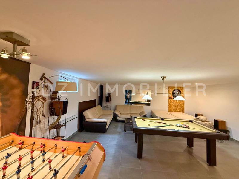 Maison traditionnelle - 144 m² - 6 pièces