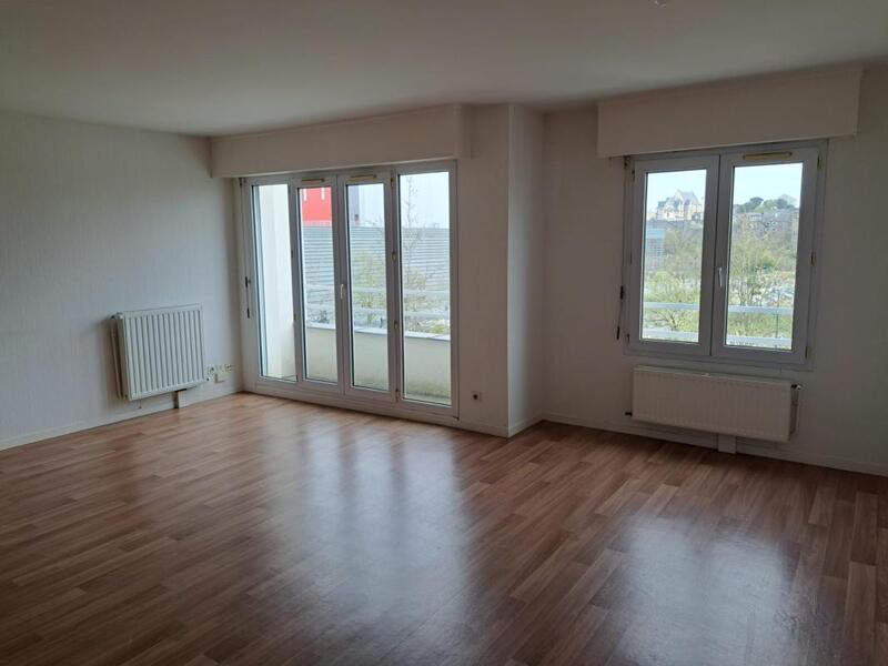 Appartement - 119 m² - 6 pièces