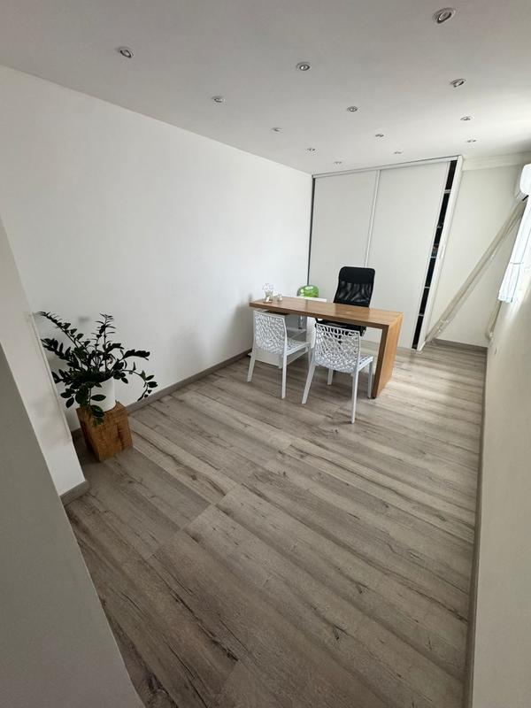 Maison - 94 m² - 4 pièces