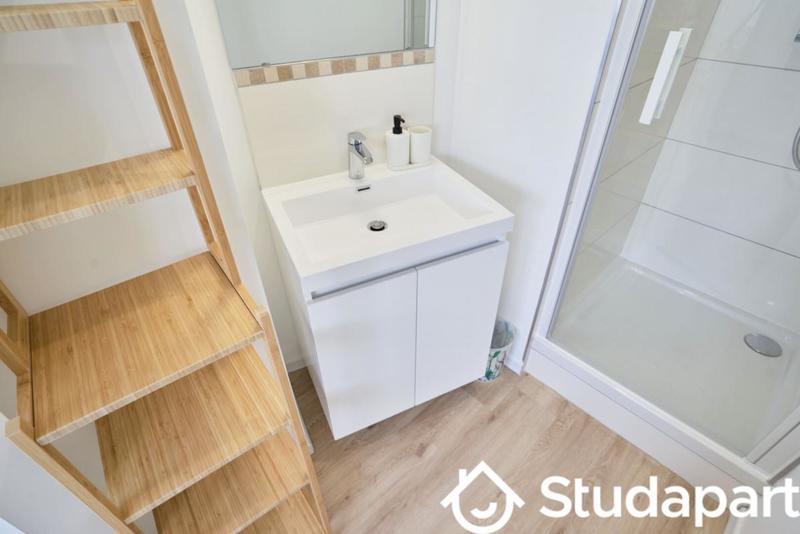 Chambre - 12 m² - 1 pièce