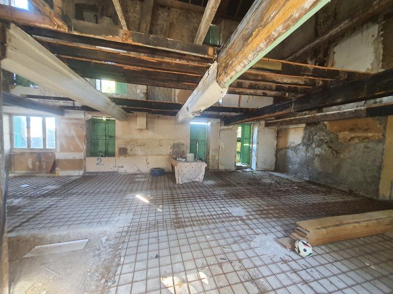 Maison - 400 m² - 7 pièces