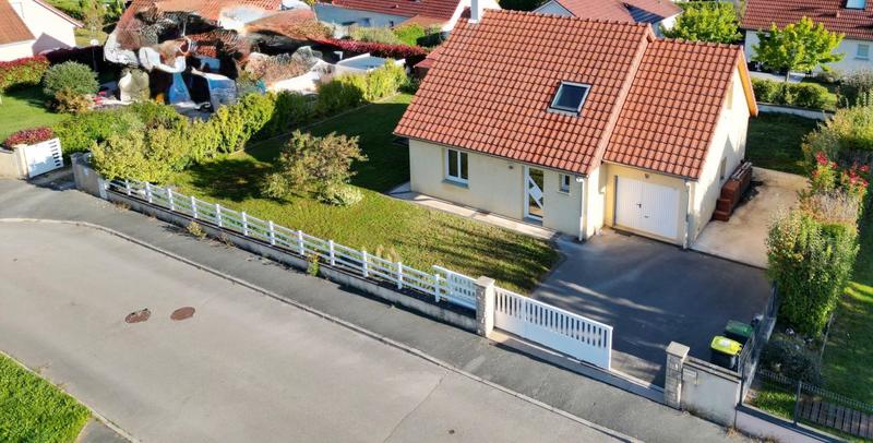 Maison - 92 m² - 5 pièces