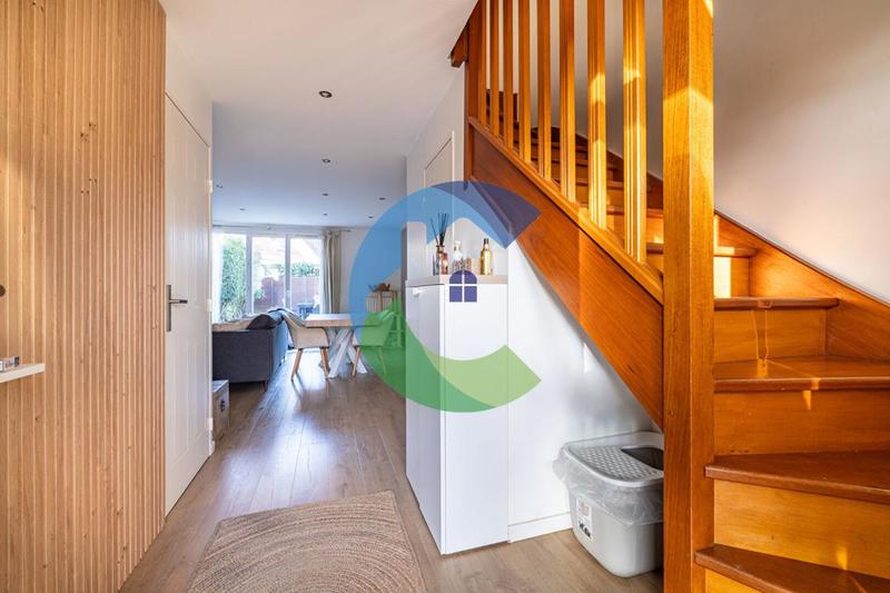 Pavillon - 77 m² - 4 pièces