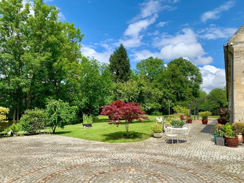 Corps de ferme - 271 m² - 8 pièces