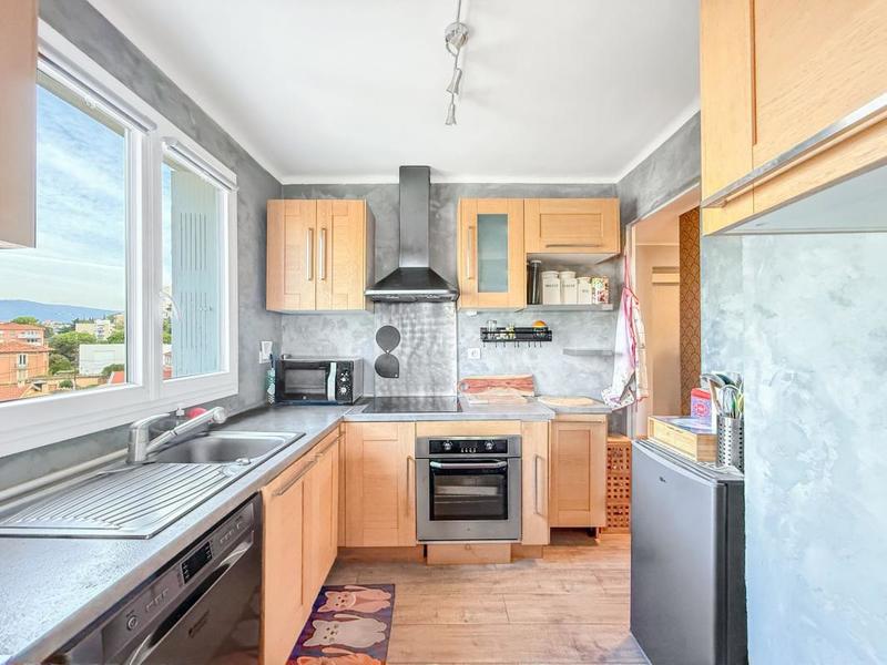 Appartement - 64 m² - 4 pièces