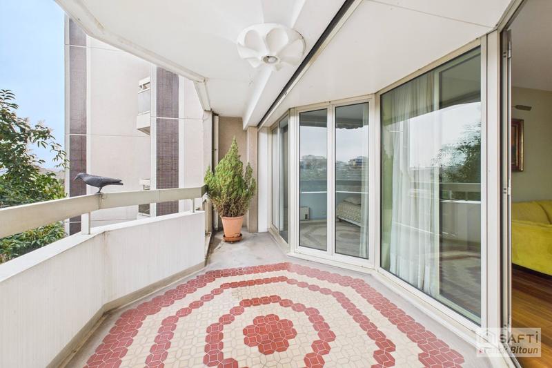 Appartement - 138 m² - 6 pièces