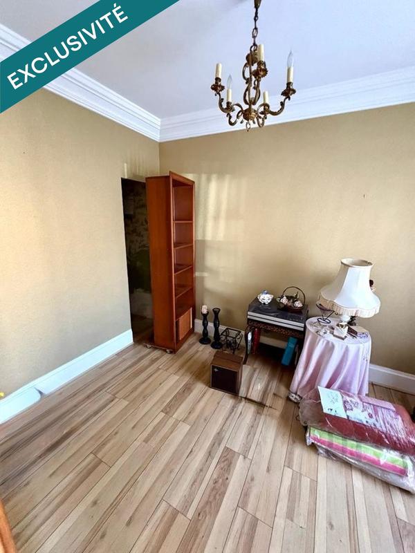 Maison - 180 m² - 10 pièces