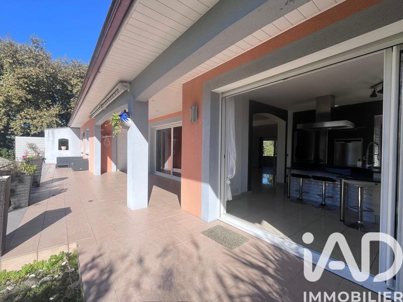 Maison - 196 m² - 7 pièces