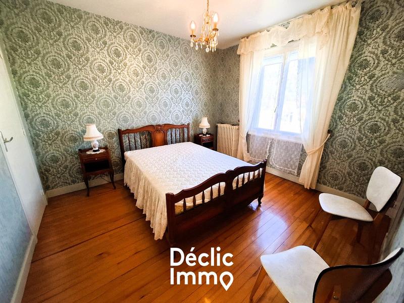 Maison - 90 m² - 5 pièces